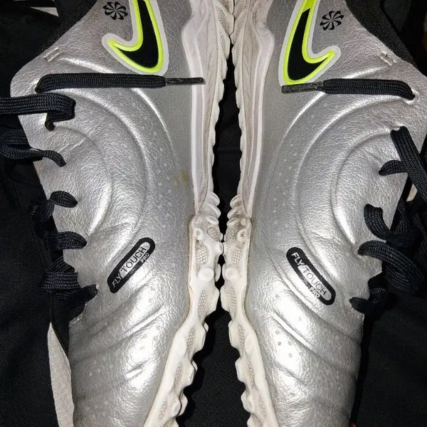 [BUNJANG] Nike TF Football Boots (Size 270-275) / 나이키축구화 풋살화270-275 tf