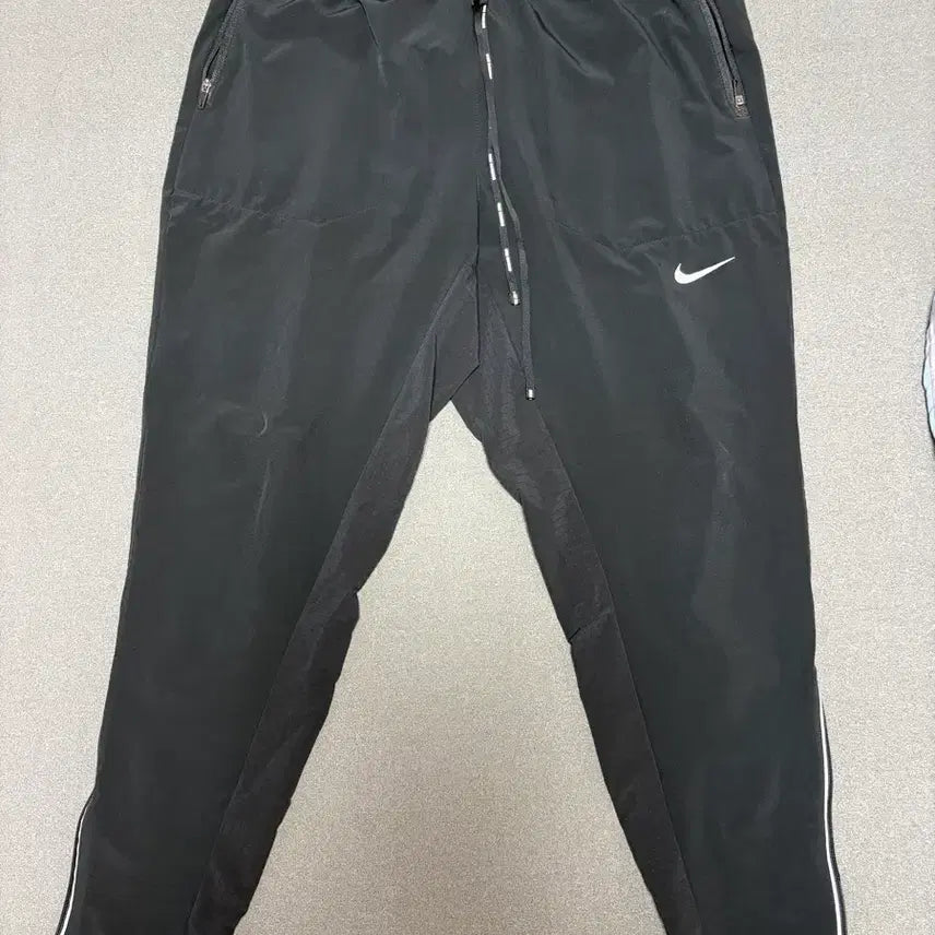 [BUNJANG] Nike Woven Essential Training Pants L / 나이키 우븐 에센셜 트레이닝 팬츠 L