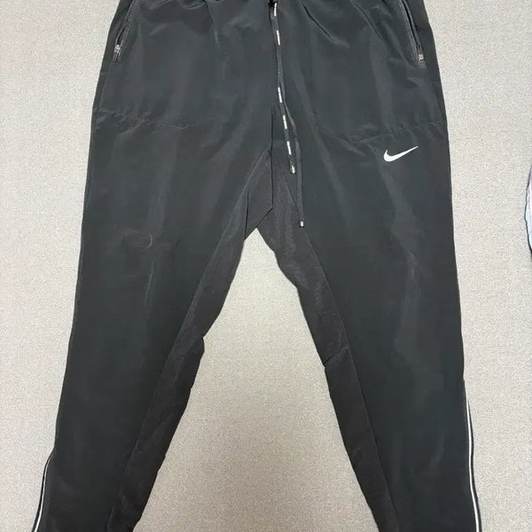 [BUNJANG] Nike Woven Essential Training Pants L / 나이키 우븐 에센셜 트레이닝 팬츠 L