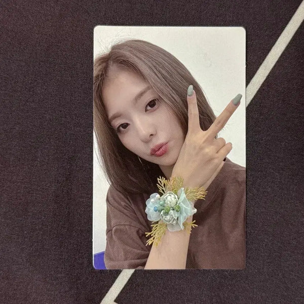 [BUNJANG] fromis_9 Lee Nagyung Weverse Shop Lucky Draw Photocard / 프로미스나인 프미나 네이버 쇼핑라이브 위버스샵 이나경 특전 포카