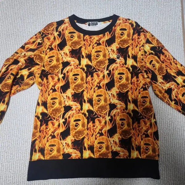 [BUNJANG] BAPE Flame Sweatshirt / 베이프 플레임 맨투맨
