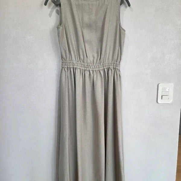 [BUNJANG] GU Shirring Waist Maxi Dress (Khaki Beige) / 일본 원피스 새것