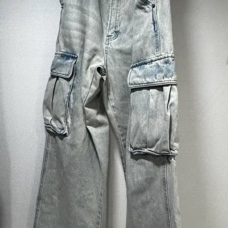 [BUNJANG] McWoodgun Cargo Denim Pants Dusty Light Indigo / 맥우드건 카고 데님 팬츠 (더스티 라이트 인디고, 32)