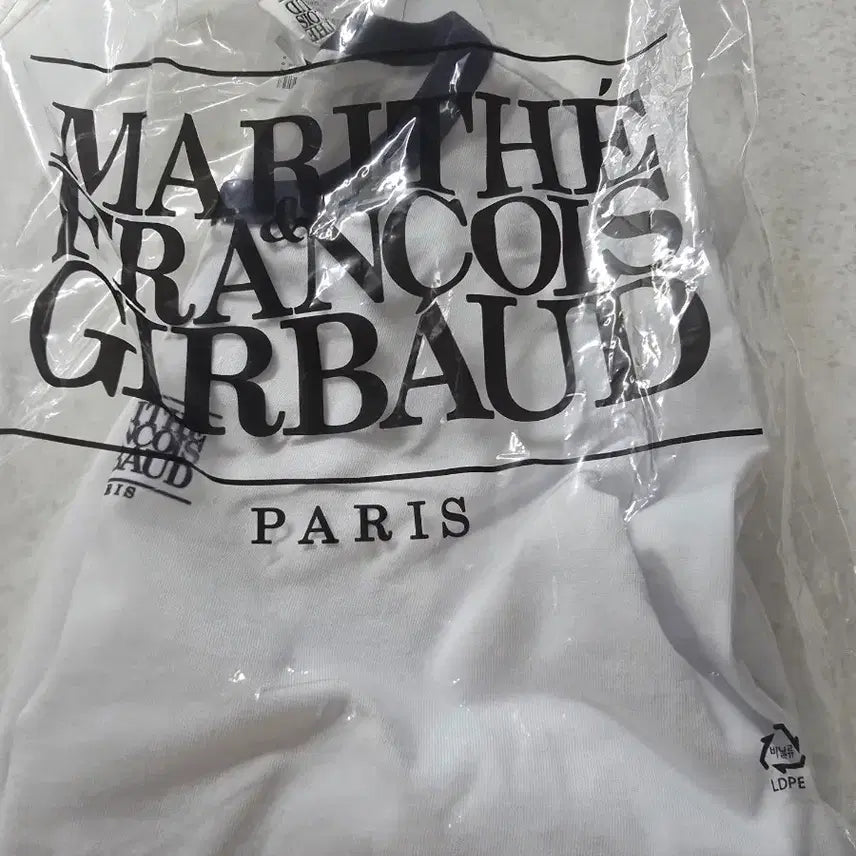 [BUNJANG] Marithe Francois Girbaud Small Logo T-Shirt / 오늘만 2.5)새상품) 마리떼 스몰 로고 티 판매합니다 s