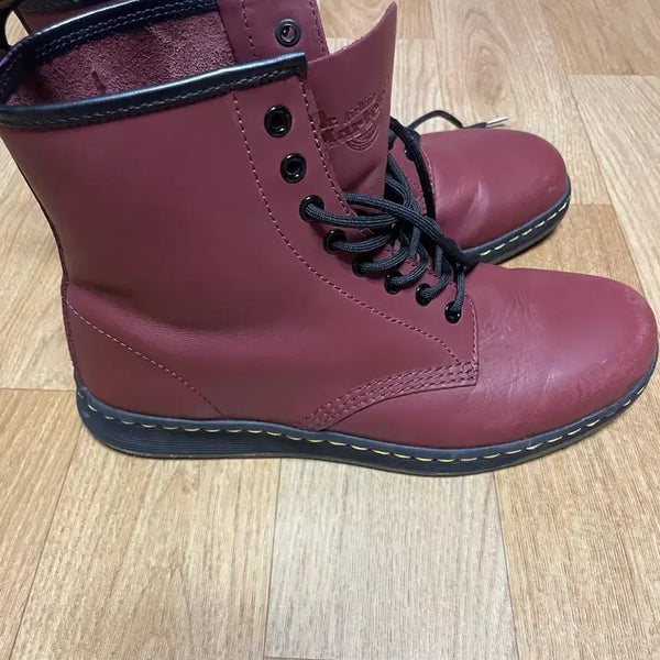 [BUNJANG] Dr. Martens Newton 8-Eye Cherry Red Boots / 닥터마틴 8홀 뉴턴 체리레드