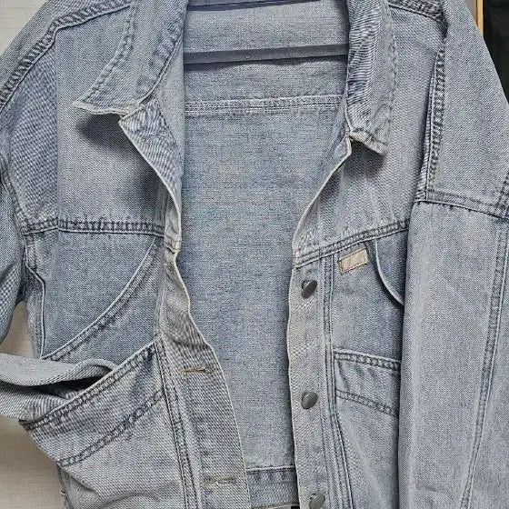 [BUNJANG] Denim Jacket / 데님 연 청자켓