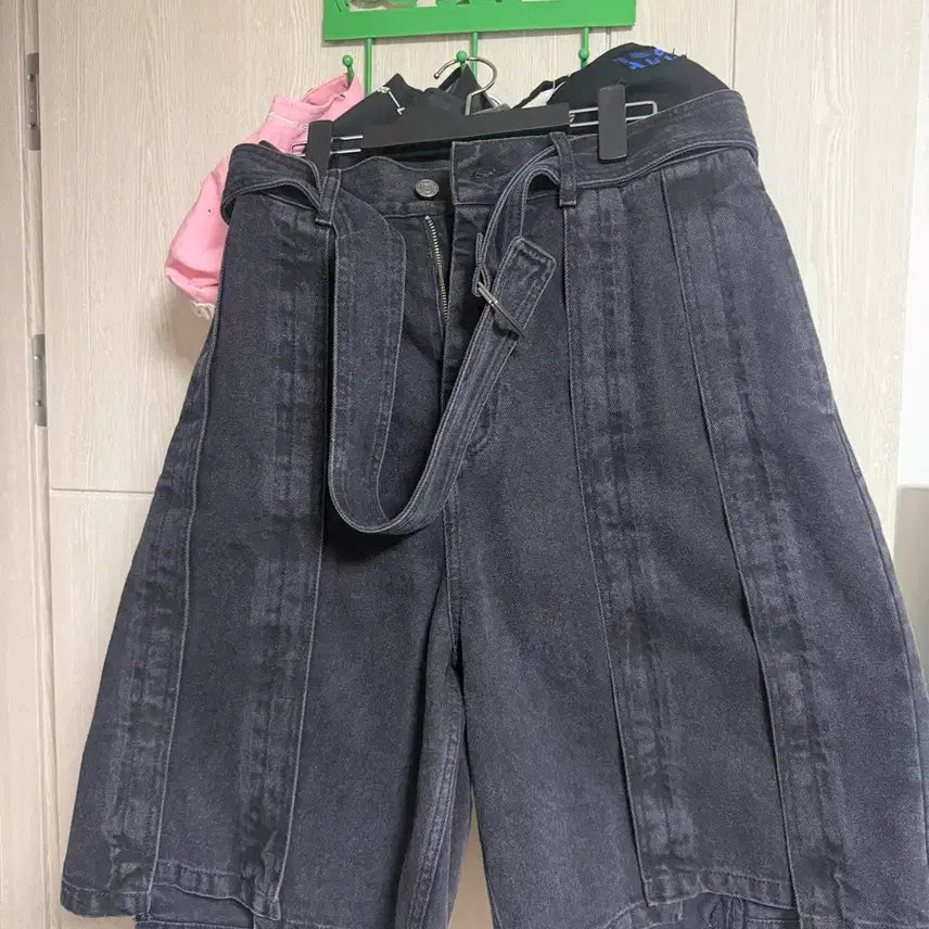 [BUNJANG] Songzio 25SS Vertical Denim Shorts / 송지오25ss 컬렉션 버티컬 데님 쇼츠 판매합니다.