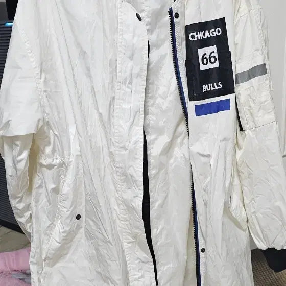 [BUNJANG] ANDA Chicago Bulls Windbreaker White / ANDA 시카고 불스 바람막이 화이트