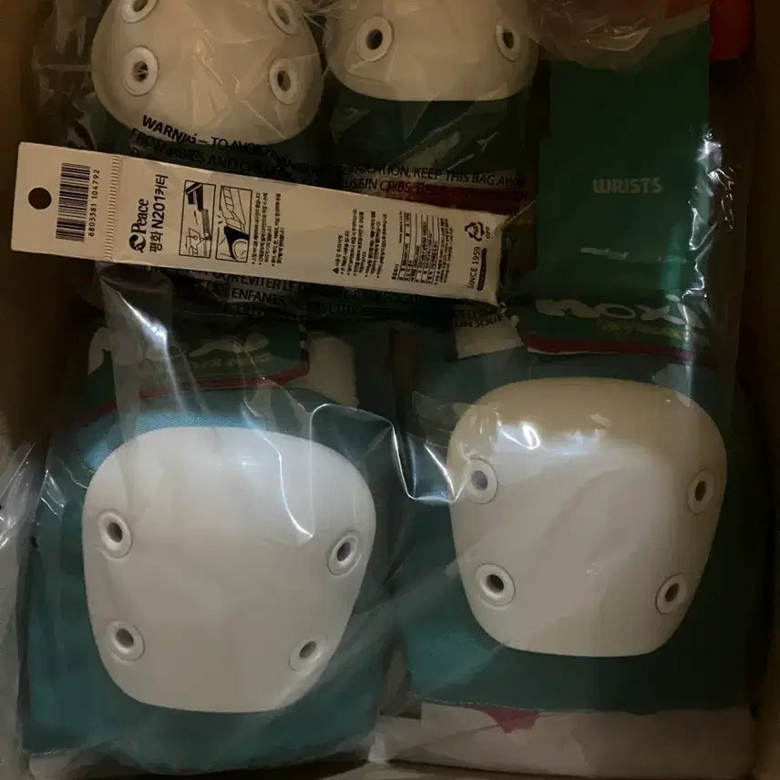 [BUNJANG] 187 Killer Protective Gear Set (Knee & Elbow Pads) / 187 killer 보호대 S/M 무릎, 팔꿈치 미사용