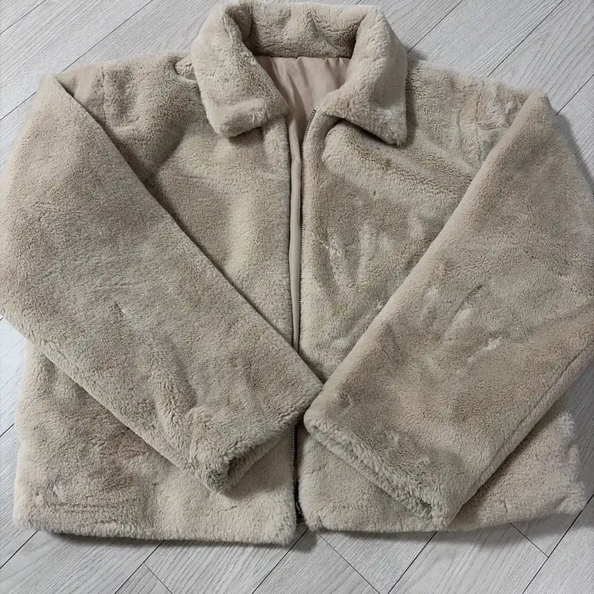 [BUNJANG] Ivory Faux Fur Jacket / 아이보리 퍼자켓
