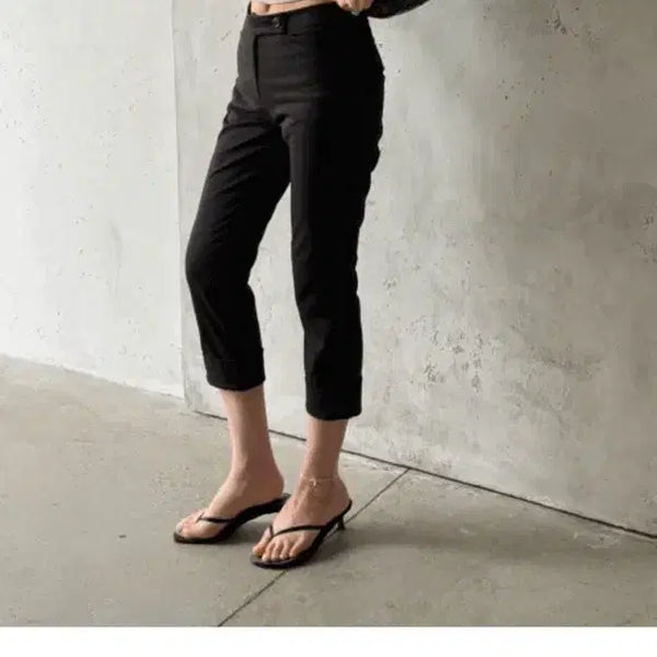 [BUNJANG] Acelline Black Capri Pants Slacks / 아셀린 블랙 카프리 팬츠 슬랙스 새상품