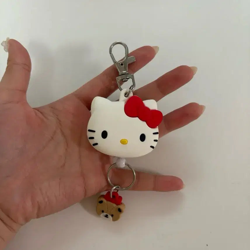 [BUNJANG] Hello Kitty Retractable Pass Case Keychain / 헬로키티 릴패스 키링