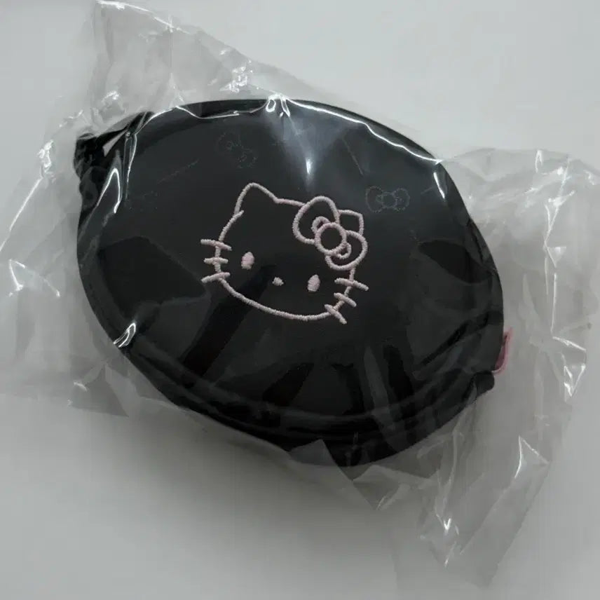 [BUNJANG] WAKEMAKE Hello Kitty Pouch / 웨이크메이크 헬로키티 파우치