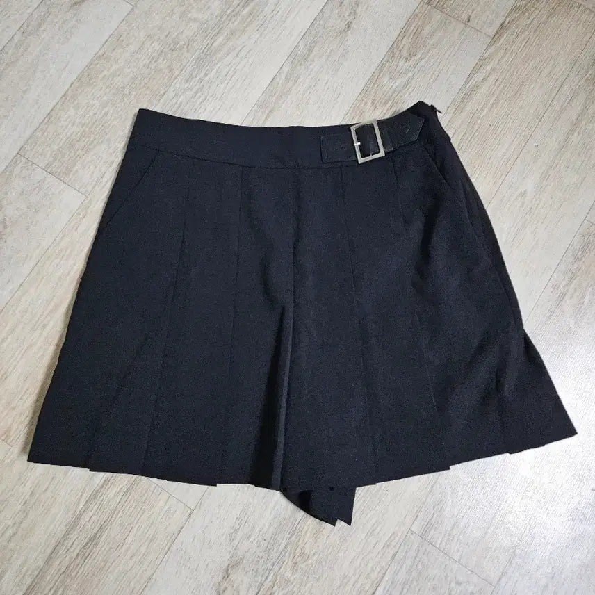 [BUNJANG] McKaysean Black Culotte Skirt Pants / 맥케이슨 큐롯 치마바지67휴