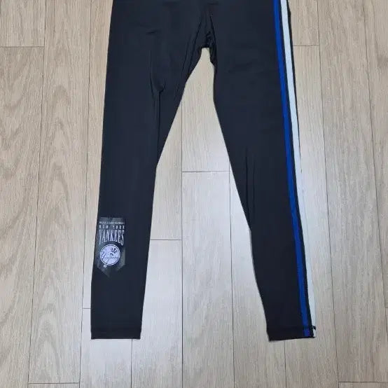 [BUNJANG] MLB New York Yankees Leggings / MLB 레깅스 (FREE)