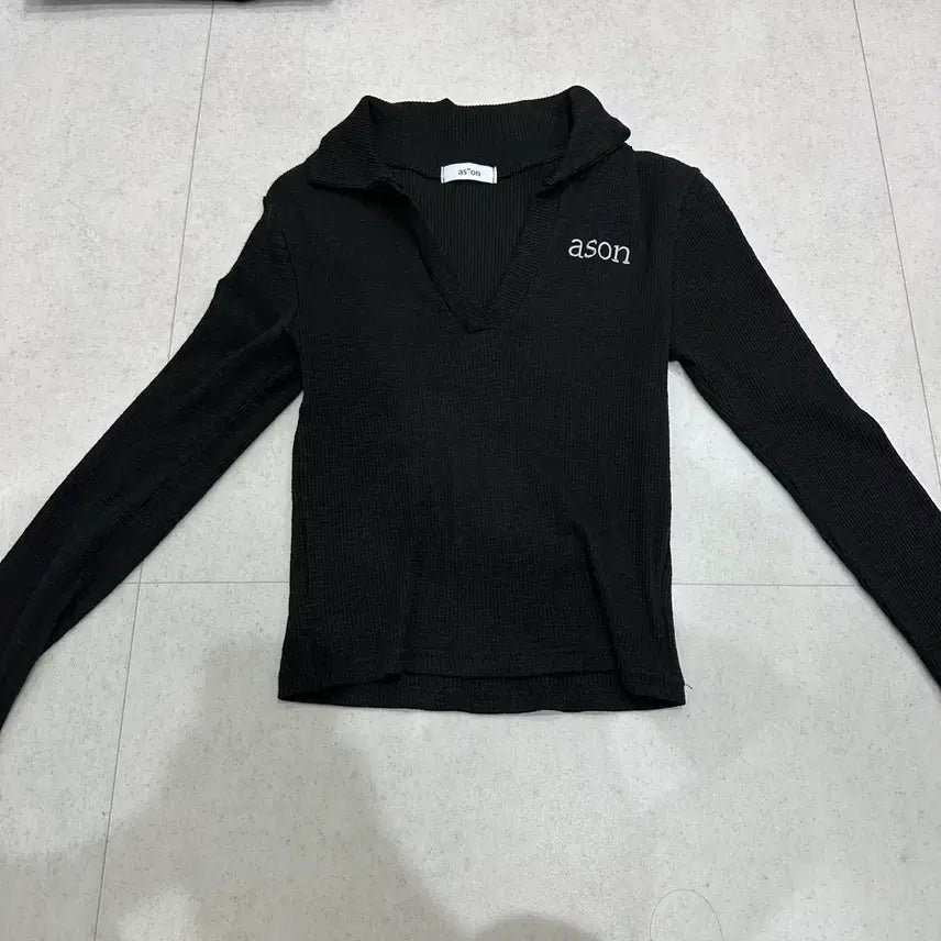 [BUNJANG] Azon Ivy Collar Long Sleeve T-Shirt Black / 애즈온 아이비 카라 긴팔 티셔츠 블랙