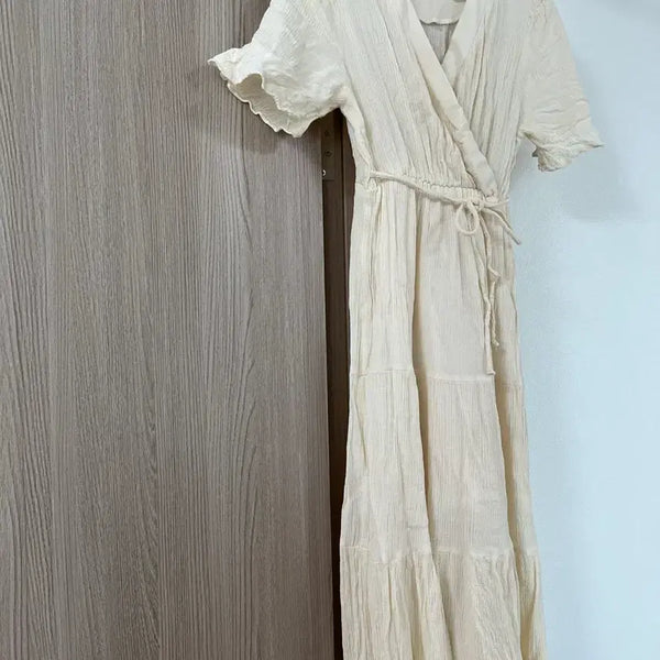 [BUNJANG] Lucina Ivory Long Dress / Lucina 루시나 아이보리 롱 원피스