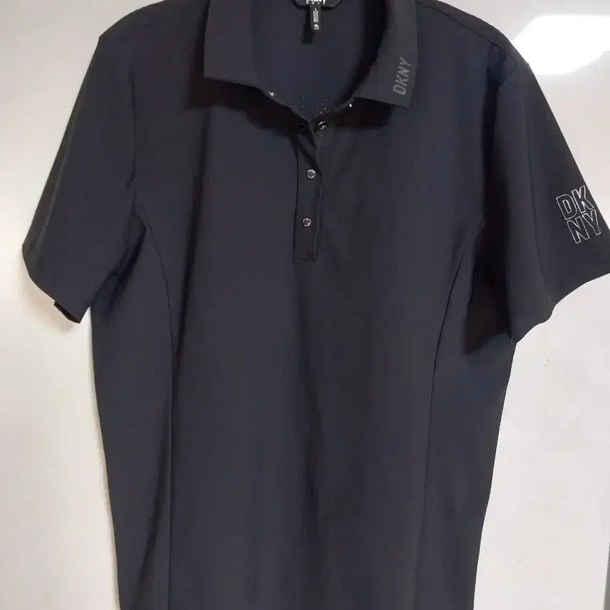 [BUNJANG] DKNY Black Short Sleeve Collar T-Shirt / DKNY 골프 블랙 반팔 카라 티셔츠