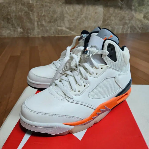 [BUNJANG] Nike Air Jordan 5 Retro Orange Blaze / 나이키 에어조던5 오렌지블레이즈 270사이즈