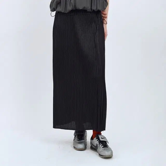 [BUNJANG] Fine Pleats Twist Panel Long Skirt Black / 피네플리츠 트위스트 패널 롱 스커트 블랙(새상품)
