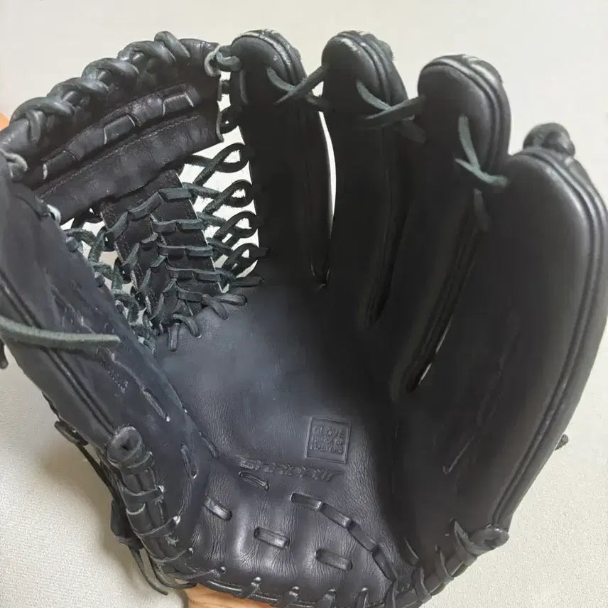 [BUNJANG] Gold Shadow Edition Oh Ji-hwan Pattern Pitcher's Glove / 골드 쉐도우 에디션 오지환 패턴 내야 글러브 판매합니다