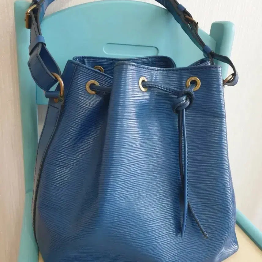 [BUNJANG] Louis Vuitton Epi Leather Neo Noe Bucket Bag / 루이비통 에피 가죽 네오노에 버킷백