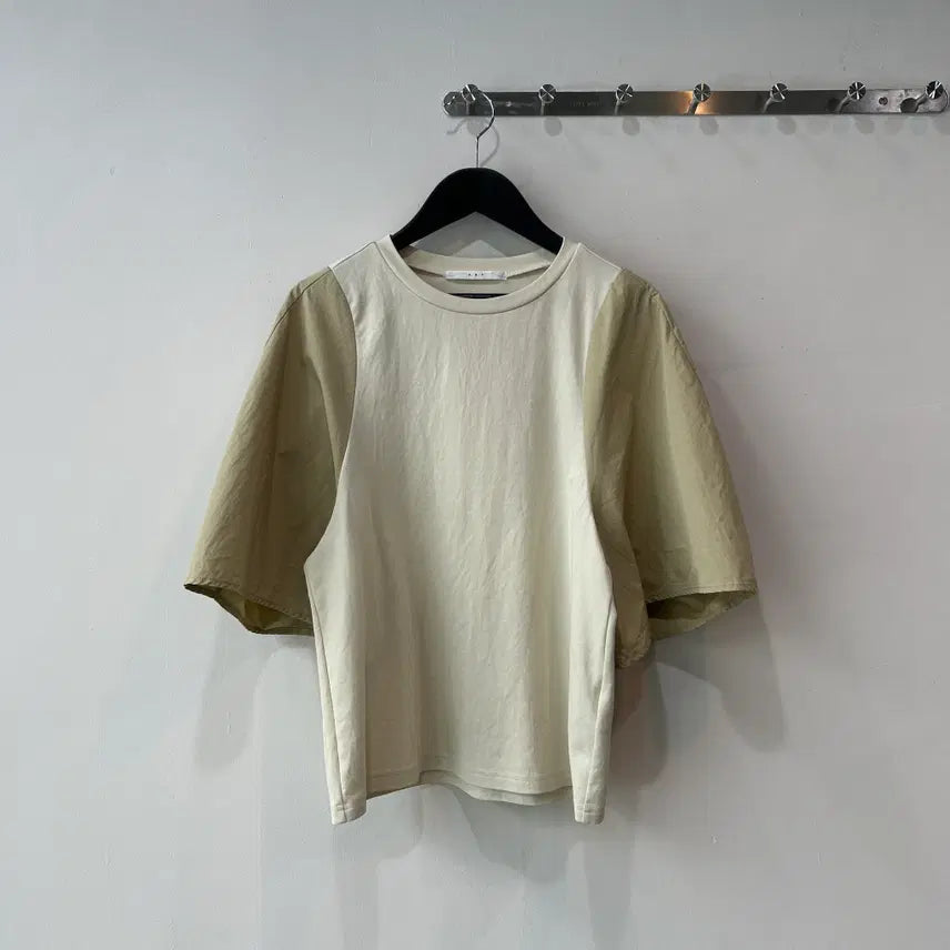 [BUNJANG] Vintage Balloon Sleeve T-Shirt / 빈티지 소매 벌룬 티셔츠