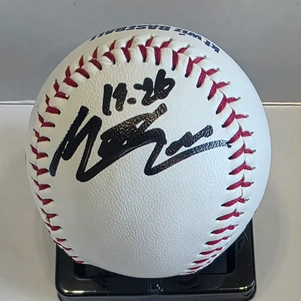 [BUNJANG] KT Wiz Signed Logo Ball / 사우어 KT위즈 로고볼 싸인볼
