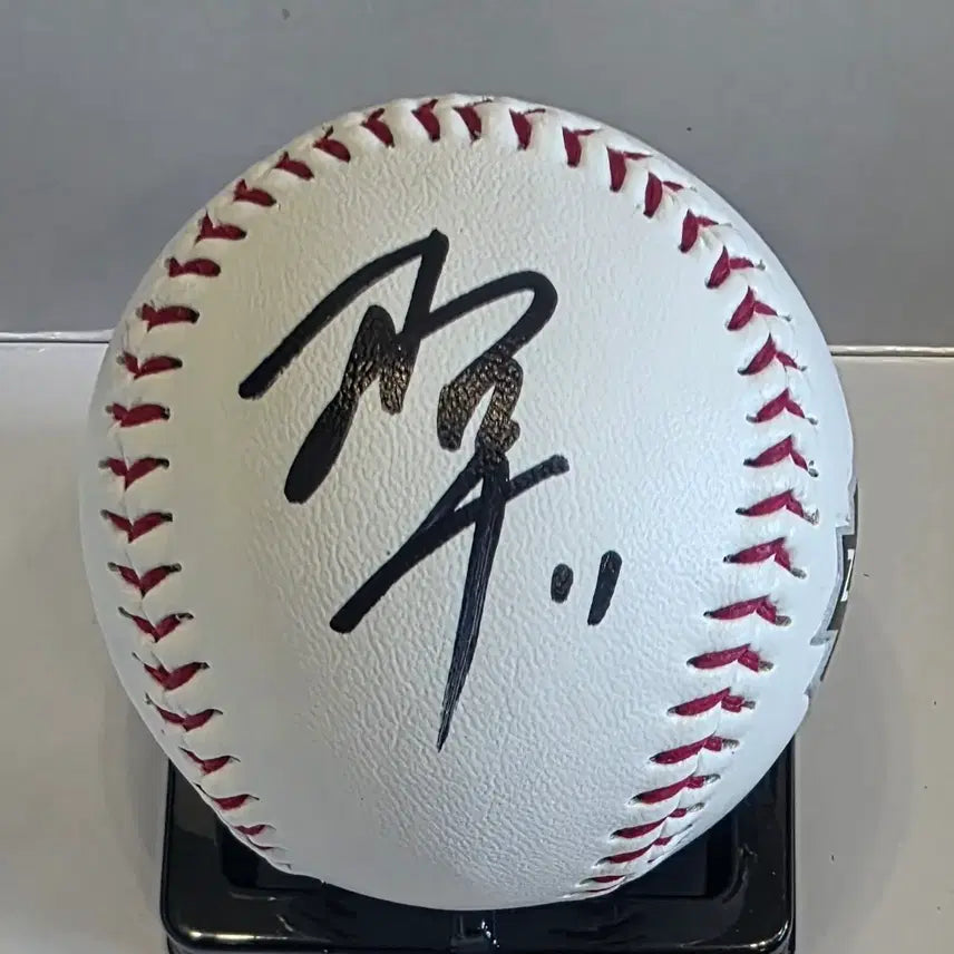 [BUNJANG] Skimoto KT Wiz Autographed Baseball / 스키모토 KT위즈 로고볼 친필 싸인볼