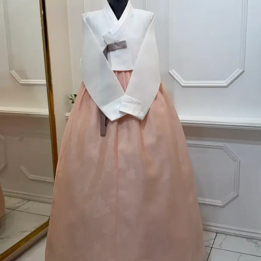 [BUNJANG] Apricot Hanbok Set (Size 77.5) / 연살구 단아한 한복-77반싸이즈