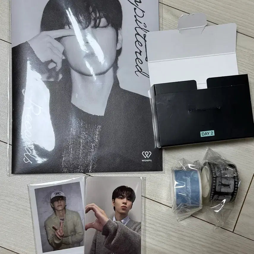 [BUNJANG] DAY6 Young K (Wonpil) Concert Entry Gift Set (Photocard, Masking Tape) + Essay Book / 원필 중콘 입장기프트(포카,마스킹테이프)+ 에세이북