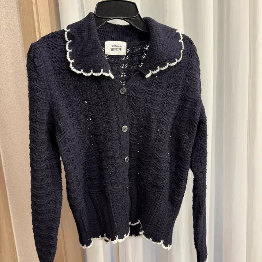 [BUNJANG] Navy Knit Cardigan with White Lace / 네이비색상 러블리 니트가디건