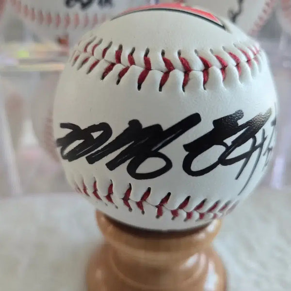 [BUNJANG] Haitai Tigers Kim Sung-han Legend Autographed Baseball / 해태타이거즈  김성한  레전드 싸인볼