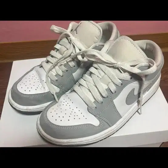 [BUNJANG] Nike Jordan 1 Low Wolf Grey / 나이키 조던 1 로우 울프그레이 230