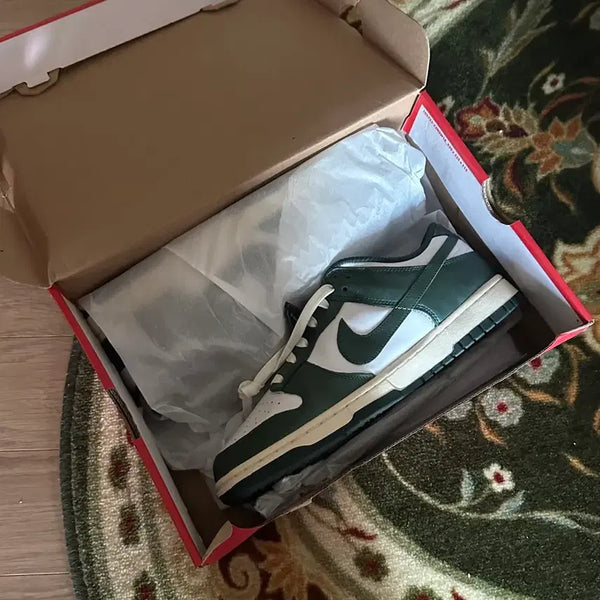 [BUNJANG] Nike Dunk Low Vintage Green Shoes 285mm New / 나이키 덩크 로우 빈티지 그린 285 새상품