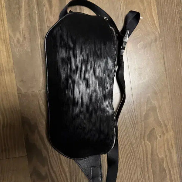 [BUNJANG] Beautiful Days Leather Waist Bag / 뷰티풀데이즈 웨이스트백