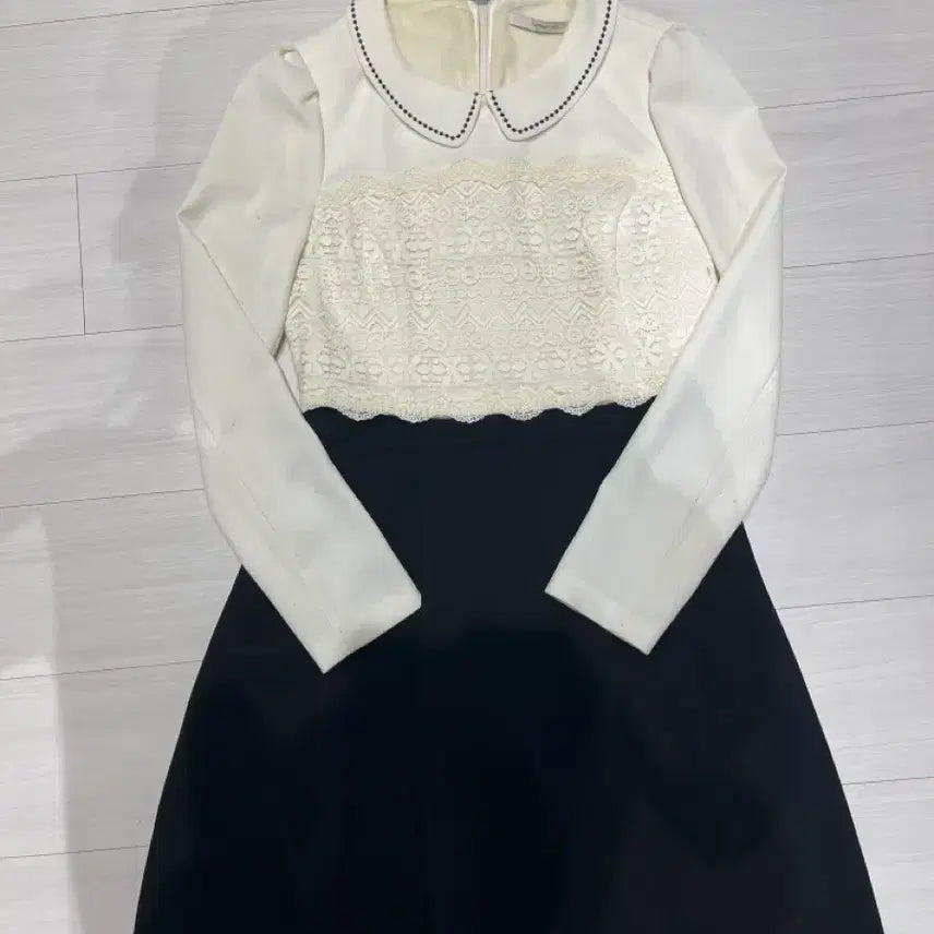 [BUNJANG] Kenneth Lady Lace Dress Size 55 / 케네스 레이디 레이스 원피스 55