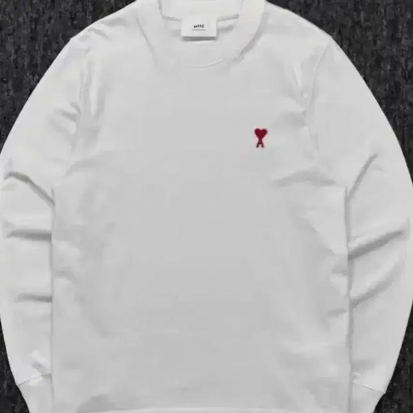 [BUNJANG] AMI Small Heart Long Sleeve T-Shirt / 아미 스몰 하트 롱슬리브