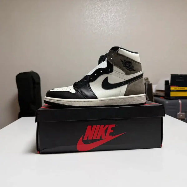 [BUNJANG] Jordan 1 Retro High OG Black Mocha Men's US 9.5 / [새상품] 조던 1 레트로 하이 OG 블랙 모카 남성 275