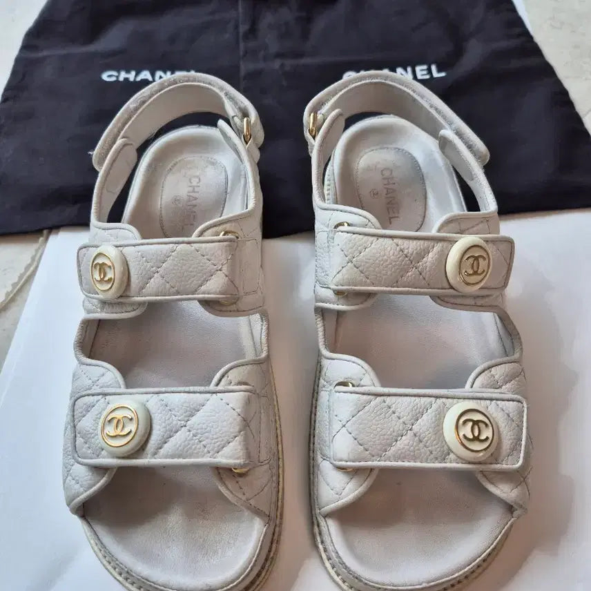 [BUNJANG] Chanel Velcro Sandals / 샤넬 벨크로 샌들(36.5)-정품