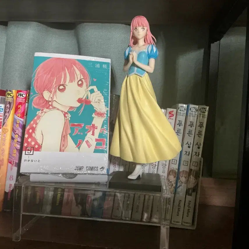 [BUNJANG] Blue Box Hina Figure & Volumes 7-9 Manga Set / 푸른상자 히나 피규어 + 만화책 7,8,9 + 일판5화