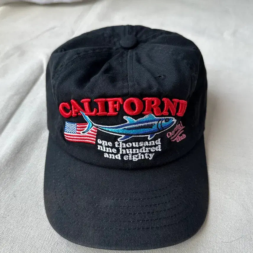 [BUNJANG] TEAMLIFE California Fish Embroidery Ball Cap Black / 캘리포니아 피쉬 자수 볼캡 블랙