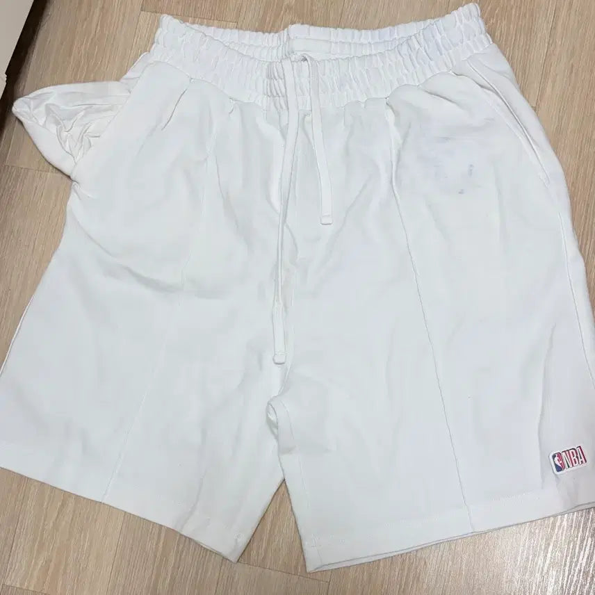 [BUNJANG] NBA Pin Tuck Shorts White / nba 핀턱 반바지 화이트