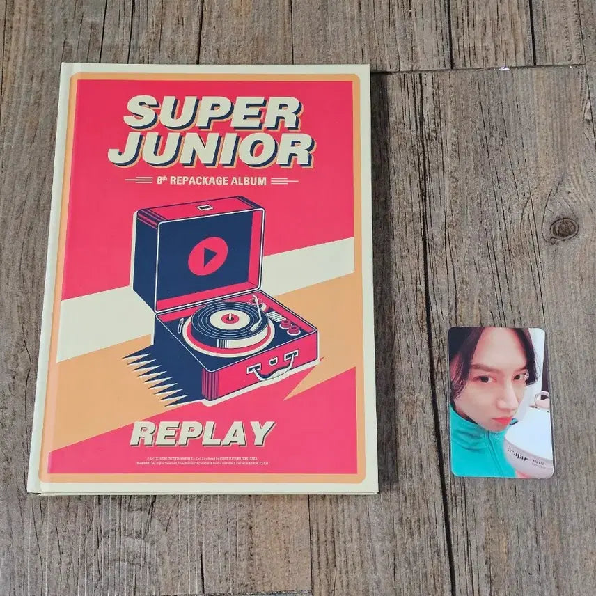 [BUNJANG] Super Junior 8th Album Repackage Heechul Photocard / 슈퍼주니어 8집 리패키지 희철 포카포함 판매 양도 합니다