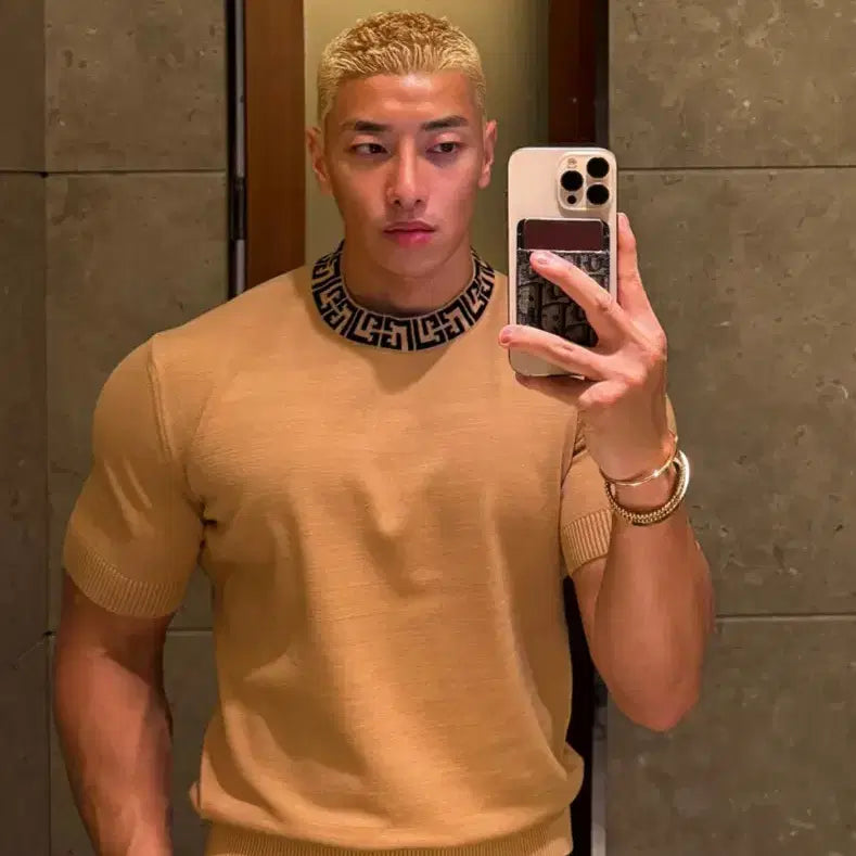 [BUNJANG] Rafinato Etoile Neckline Monogram Round Knit Camel Size 52 / 라피나토 에뚜알 넥라인 모노그램 라운드 니트 카멜 52사이즈 미개봉 판매