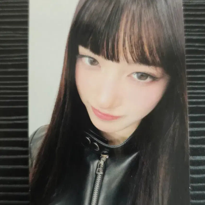 [BUNJANG] IVE Bang Bang Leeseo Photocard / 아이브 뱅뱅 블랙홀 리바이브 이서 공방포카