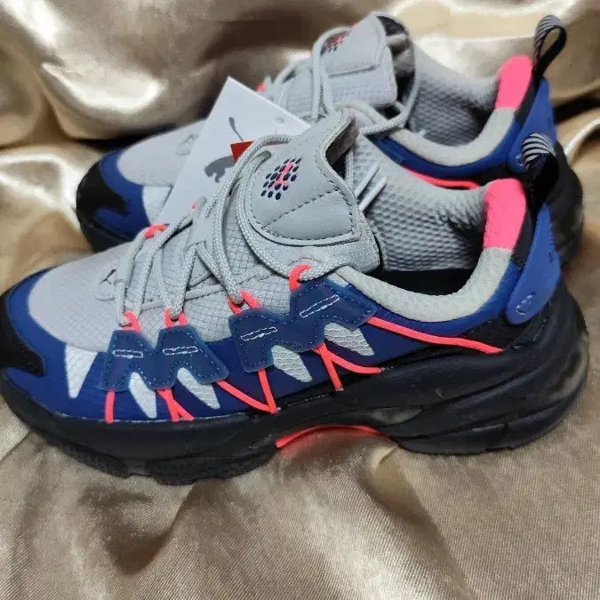 [BUNJANG] Puma LQDCELL Omega Lab Women's Sneakers 220mm / 새상품 여성용 푸마 LQD셀 오메가 랩 운동화 220mm