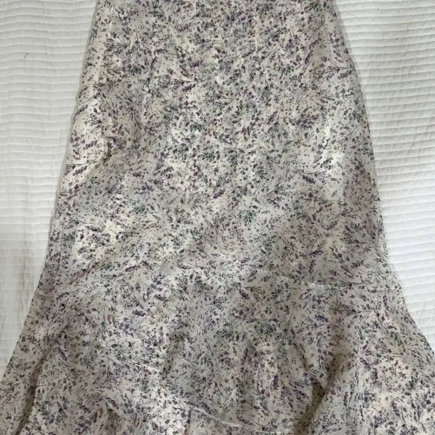 [BUNJANG] Flower Chiffon Long Skirt / 플라워 쉬폰 롱 스커트