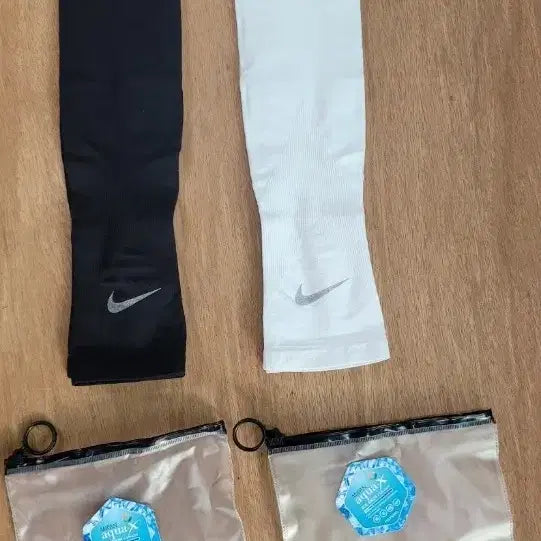 [BUNJANG] Nike Dri-FIT Cooling Arm Sleeves UV Protection / 나이키 NIKE 드라이핏 슬리브 쿨토시 ㅡ UV 자외선 차단 기능성 토시