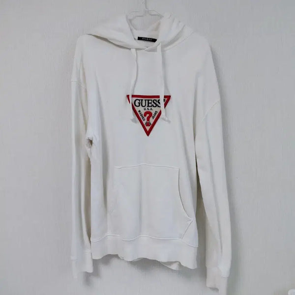 [BUNJANG] Guess Embroidered Patch Hoodie (Unisex) / 게스 자수패치 후드티 (공용)
